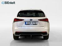 begagnad Lexus NX300h AWD E-CVT Business Skinn B-Kamera Drag 197hk