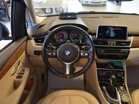 Begagnad BMW 218 Luxury Line 150 HK (110 kW) 2014 Sparkling brown metallic Kombi