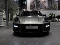Begagnad Porsche Panamera 600 HK (441 kW) 2024 Grön Halvkombi