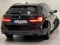 begagnad BMW 530 535 e xDrive Touring M Sport Nav HiFi P-Assist Drag 2023, Kombi