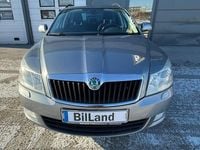 Begagnad Skoda Octavia Elegance 122 HK (89 kW) 2013 Grå Kombi