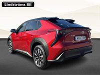 Begagnad Toyota bZ4X Style 252 kW (343 HK) 2023 Röd SUV