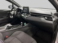 Begagnad Toyota C-HR Active 124 HK (91 kW) 2017 Grå SUV