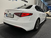 begagnad Alfa Romeo Giulia 2.0 Turbo Super Panorama H/K Drag Keyless