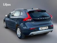 Begagnad Volvo V40 CC 151 HK (111 kW) 2019 Blå Kombi