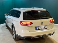 Begagnad VW Passat Alltrack 239 HK (175 kW) 2017 Vit Kombi