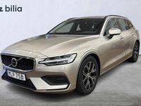 Begagnad Volvo V60 Core 200 HK (147 kW) 2023 Ljusgrå Kombi