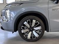 Ny Mitsubishi Outlander P-HEV Instyle 306 HK (225 kW) 2025 Moonstone grå SUV