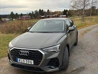 Begagnad Audi Q3 Sportback 150 HK (110 kW) 2023 Chronosgrå metallic SUV