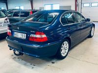 begagnad BMW 318 i Sedan , DRAG , Endast 12800 mil , En brukare