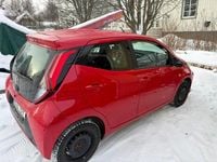Begagnad Toyota Aygo 72 HK (52 kW) 2021 Halvkombi