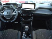 Begagnad Peugeot 2008 GT 131 HK (96 kW) 2024 Grå SUV