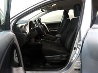 begagnad Toyota RAV4 Hybrid E-FOUR 2.5 i-AWD 197hk Kamera M.värm GPS