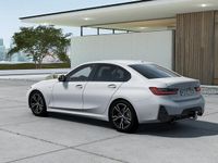 begagnad BMW 320 d xDrive M Sport Innovation Värmare Drag HiFi Aktiv Fartpilot