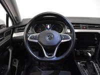 begagnad VW Passat 2.0 TDI R-Line Aut Navi Drag D-värm 2020, Kombi