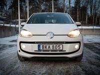 Begagnad VW up! high up! 75 HK (55 kW) 2014 Vit Halvkombi