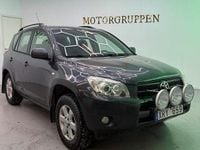 Begagnad Toyota RAV4 152 HK (111 kW) 2006 Grå SUV