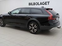 begagnad Volvo V90 CC * OUTLET * B4 AWD Diesel Adv SE Nav-Pro Parkeringssupport Drag