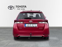 begagnad Toyota Auris 1.2 T Active Plus Drag V-hjul