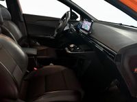 Begagnad MG MG4 EV Luxury 150 kW (204 HK) 2022 Orange Halvkombi