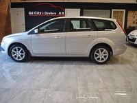 Begagnad Ford Focus 126 HK (92 kW) 2008 Grå Kombi