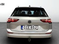 begagnad VW Golf VIII Sportscombi Life SC 1.5 eTSI 130hk Dragpkt & Parkeringsvärmare