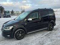 Begagnad VW Caddy 150 HK (110 kW) 2016 Svart Minibuss