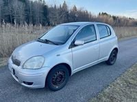 Begagnad Toyota Yaris 65 HK (47 kW) 2005