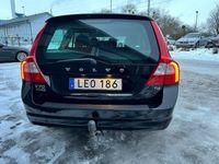 begagnad Volvo V70 T4 Momentum Euro 5