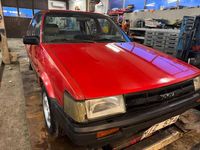 Begagnad Toyota Corolla 78 HK (57 kW) 1987 Röd Sedan