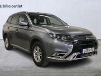 begagnad Mitsubishi Outlander P-HEV Plug in Drag|B-kam|Adaptiv|PDC|AWD