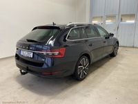 begagnad Skoda Superb iV Kombi 1.4 Plug-in Hybrid,218hk Drag/Värmare