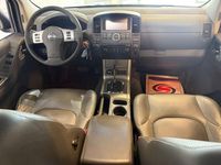 Begagnad Nissan Navara 232 HK (170 kW) 2014 Mörkgrå (grå) Pickup