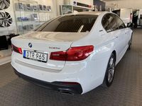 Begagnad BMW 530 iPerformance 252 HK (185 kW) 2018 Vit metallic Sedan