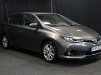 Begagnad Toyota Auris Hybrid Active 136 HK (100 kW) 2017 Grå Halvkombi