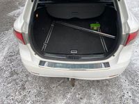 Begagnad Toyota Avensis Business Edition 152 HK (111 kW) 2009 Vit Kombi