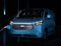 begagnad Ford Tourneo Custom Plug-in Hybrid L2 Trend Årsskatt 360:- 57km Räckvidd