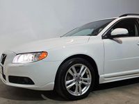 Begagnad Volvo V70 Momentum 164 HK (120 kW) 2013 Vit Kombi