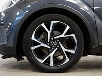 Begagnad Toyota C-HR Edition 122 HK (89 kW) 2018 Grå SUV