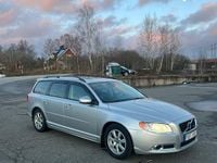 Begagnad Volvo V70 R-Design 230 HK (169 kW) 2012 Metallic grå Kombi