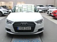 Begagnad Audi A3 Sport 116 HK (85 kW) 2018 Vit Halvkombi