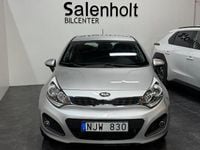 Begagnad Kia Rio 84 HK (61 kW) 2013 Grå Halvkombi