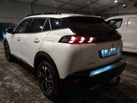 begagnad Peugeot 2008 1.2 PureTech EAT 130hk Allure / 3D-Cockpit