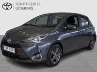Begagnad Toyota Yaris Hybrid 102 HK (75 kW) 2019 Mörkgrå Halvkombi