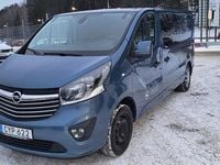 Begagnad Opel Vivaro 146 HK (107 kW) 2018 Blå Minibuss