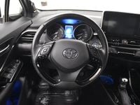 Begagnad Toyota C-HR Edition 122 HK (89 kW) 2018 Vit SUV