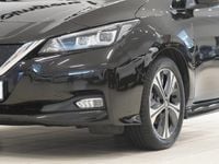Begagnad Nissan Leaf N-Connecta 160 kW (218 HK) 2021 Svart Halvkombi