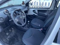 Begagnad Peugeot 107 68 HK (50 kW) 2013 Halvkombi