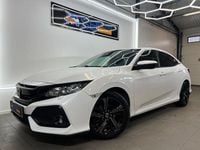 Begagnad Honda Civic 129 HK (94 kW) 2017 Vit Halvkombi