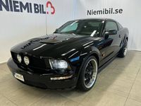 begagnad Ford Mustang GT Automatisk 304hk 20" fälgar / Fint Skick